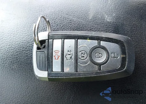 2020 Ford Fusion Titanium z USA, uszkodzony, nr VIN 3FA6P0K99LR205165